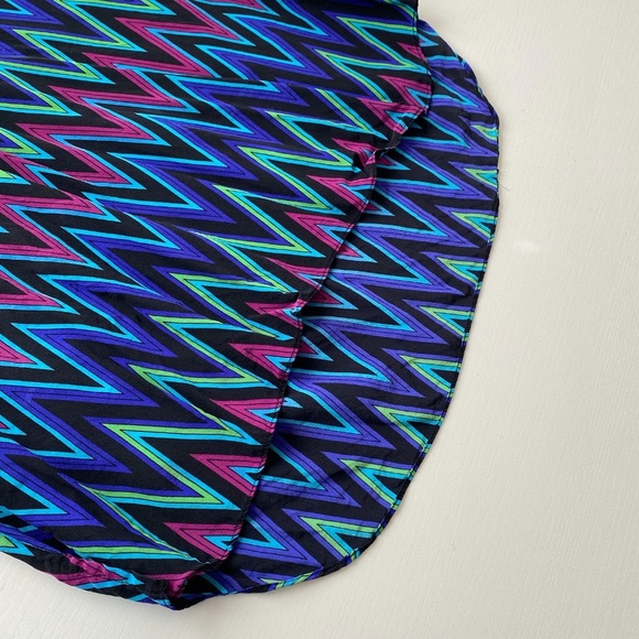 Amanda Uprichard Silk Chevron H0i-Low Tunic V Neck Top Size Medium - Picture 5 of 11